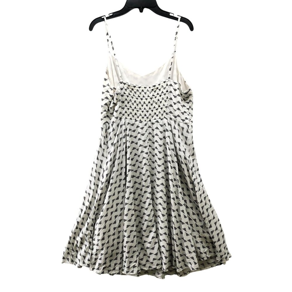 Old Navy Cami Dress Womens L White Black Printed Knee Length A-Line Rayon V-Neck - Picture 2 of 10
